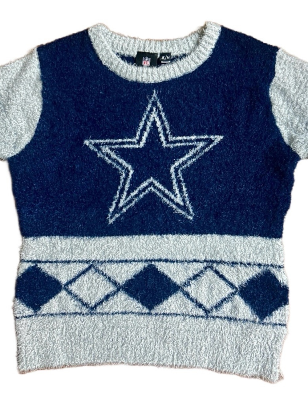 NFL Team Apparel (Dallas Cowboys)~ Vintage ~ Medium ~ Blue/ Gray Plush Sweater